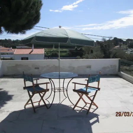 Holiday Travessa Dos Torroes * Sesimbra